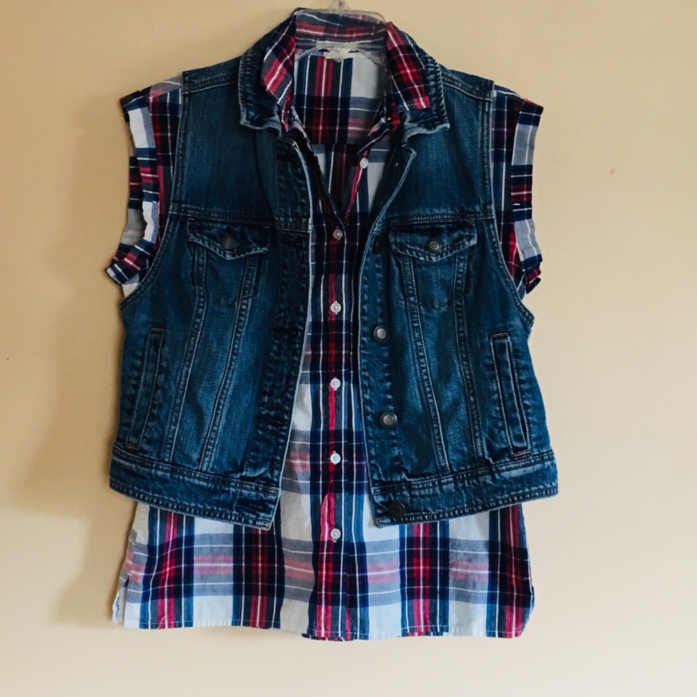 Levi’s Button Down Shirt - image 3